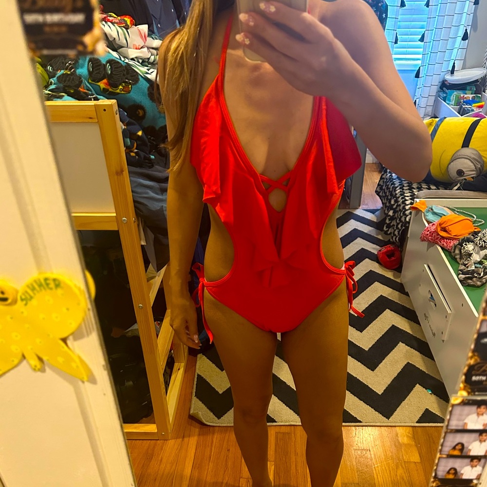 Ruffle monokini with cutout size small in red